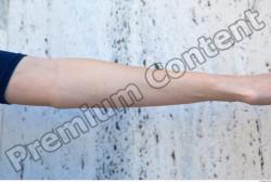 Forearm Woman White Average